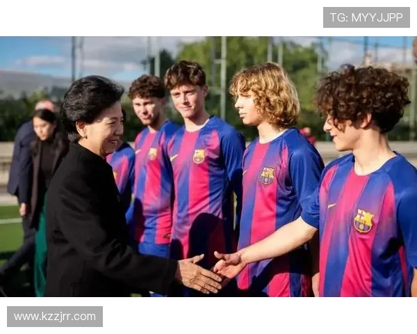 足球外交2.0：数字时代体育公共外交的转型